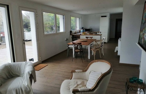 Saint-Mathieu House | Maison Lumineuse Face à la mer et aux Iles 6 Personnes, Plage à 5min à Pied