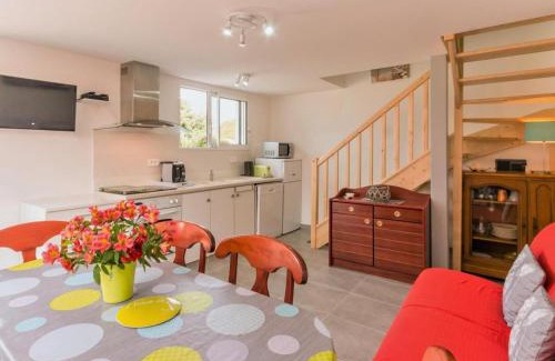 La Plaine-sur-Mer House | Maison mitoyenne cosy à 200m de la mer avec terrasse, wifi et équipements bébé - FR-1-306-1062