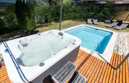 Monbazillac House | Maison Monbazillac avec piscine 2-4 pax