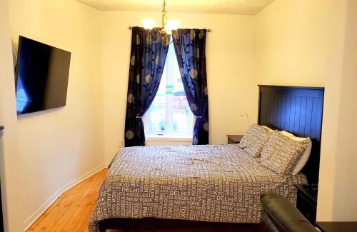 Hochelaga-Maisonneuve Bed & Breakfast | Maison Montplaisir