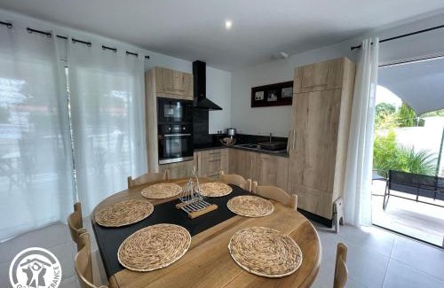 Beauvoir-sur-Mer House | Maison neuve en Vendée, 3 chambres, proche véloroute et océan, wifi, terrasses, tout inclus. - FR-1-426-542
