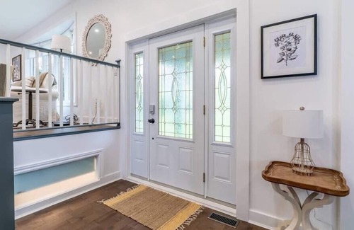 Kawartha Lakes Cottage | Maison Newman - Waterfront Luxury - Private Pool!