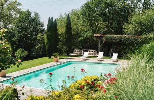 Arcangues House | MAISON PISCINE JARDIN CALME PROCHE BIARRITZ PLAGE et GOLFS
