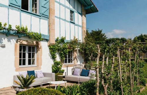 Arcangues House | MAISON PISCINE JARDIN CALME PROCHE BIARRITZ PLAGE et GOLFS
