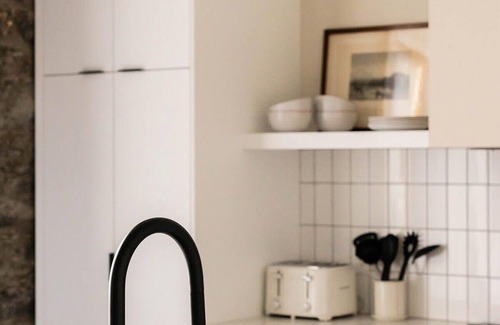 Old Montreal Apartment | Maison Place Royale - Suite Luxe 2 chambres
