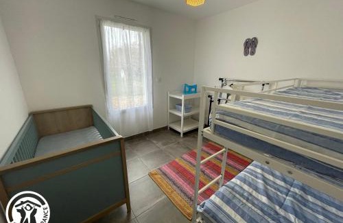 Saint-Reverend House | Maison PMR avec Jardin, 8 km de St-Gilles-Croix-de-Vie, 3 Chambres, Wifi et Vélos - FR-1-426-540