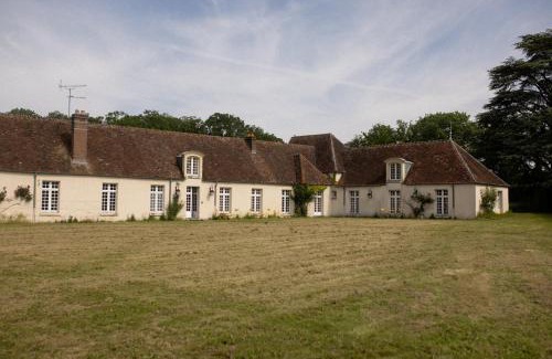 Poigny la Foret Villa | Maison pour 15 personnes - Piscine - 50 min/Paris