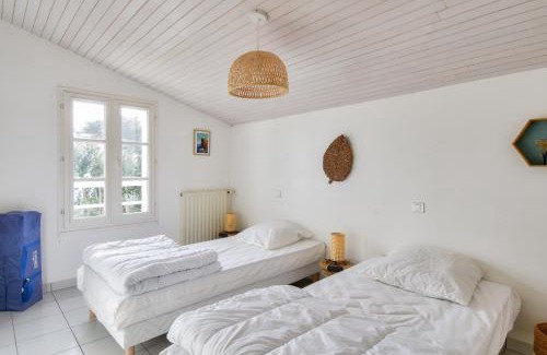 Noirmoutier-en-l'Ile House | Maison pour 14 - 150 m de la plage de la Clère