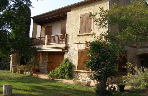 Mouries House | Maison provençale chaleureuse avec piscine