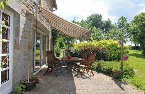 Tinchebray-Bocage House | Maison rénovée avec jardin, cheminée et animaux admis - FR-1-497-154