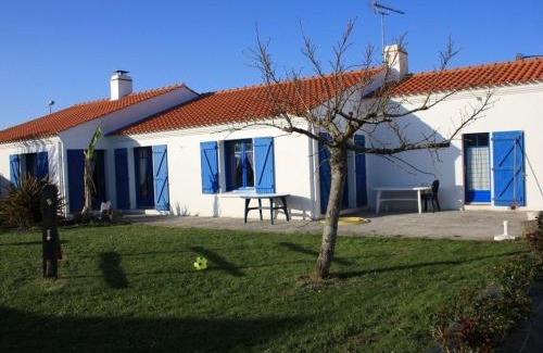Bouin House | Maison récente avec jardin, 4 chambres, proche mer et commerces à Bouin - FR-1-426-129