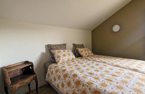Chamalieres-sur-Loire House | Maison rénovée avec piscine, parc arboré et proche de la gare à Chamalières-sur-Loire - FR-1-582-469