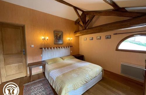 Bourneau House | Maison rénovée avec grand terrain, équipements enfants, 3 chambres, proche de D938, vélos inclus - FR-1-426-539