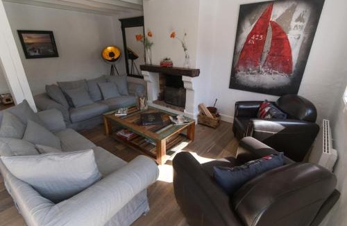 Sauzon House | Maison rénovée avec jardin près de la plage et des commerces, déco soignée, animaux acceptés - FR-1-418-29