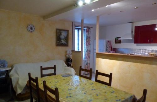 Bransat House | Maison rénovée avec SPA, proche vignoble, idéale familles - FR-1-489-294
