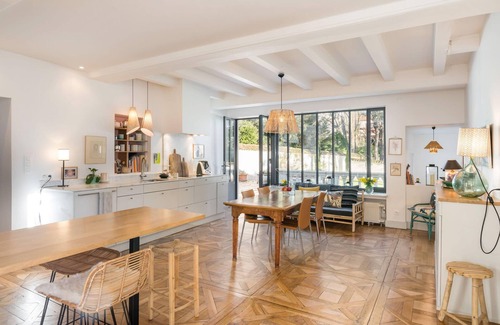 Sainte-Foy-les-Lyon Villa | Maison Ré - chic and relaxed house with pool and garden