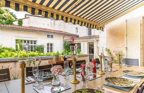 Riberac Villa | Maison Regence - Four Bedroom Villa, Sleeps 8