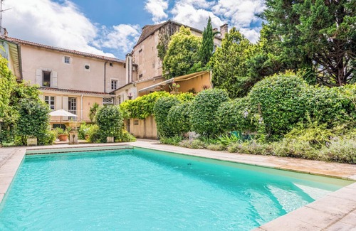 Riberac Villa | Maison Regence - Four Bedroom Villa, Sleeps 8