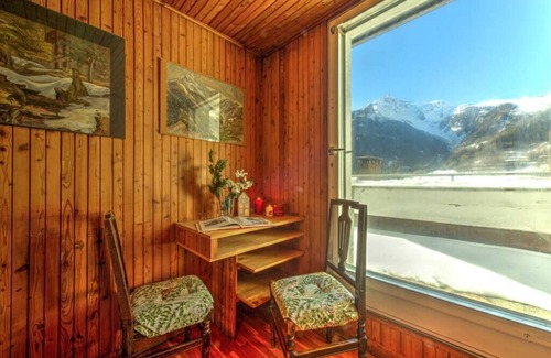 Courmayeur Apartment | Maison Rose - Mountain View & Parking
