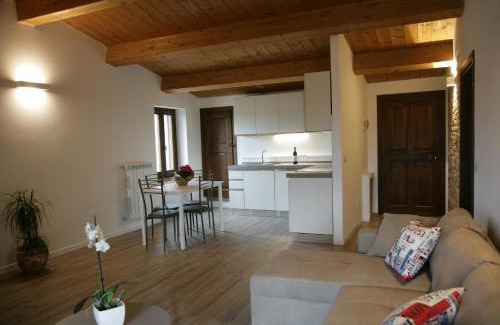 Marsciano Apartment | Maison Rosina con ampia vista in borgo del 1400