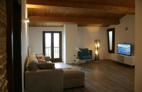 Marsciano Apartment | Maison Rosina con ampia vista in borgo del 1400