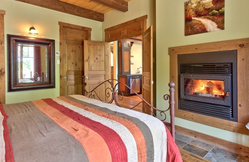 Mont-Tremblant Ski Chalet | Maison Rouge Luxury waterfront cottage in Tremblant