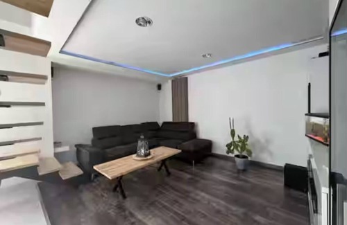 Saint-Mars-d'Outille House | Maison saint mars d'uotille