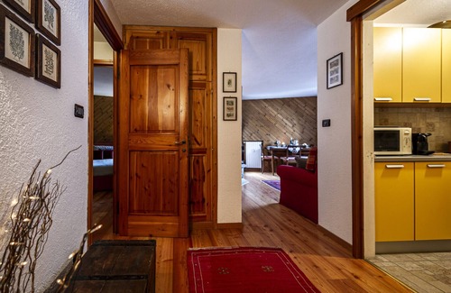 Courmayeur Apartment | Maison Simone- Wifi -Parking & Mountain View