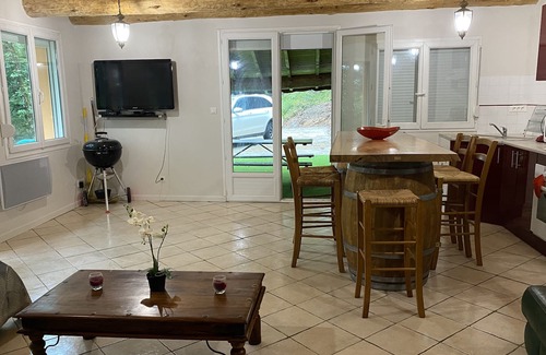 Miremont House | Maison Sous les Bois
