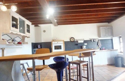 Celles-sur-Durolle House | Maison spacieuse près de Palladuc