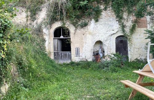 Chahaignes House | Maison spacieuse près du Mans et Tours, idéale pour famille, avec terrasse, jardin et parking - FR-1-410-425