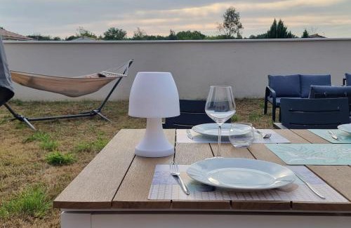 Saint-Seurin-sur-l'Isle House | Maison style "Bohême" parfaite entre Collègues ou Famille - Jusqu'à 9 personnes -