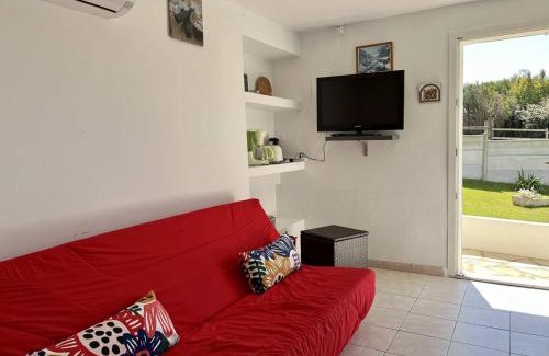 Ustaritz Apartment | Maison T3 à Ustaritz avec Terrasse et Parking - FR-1-495-7