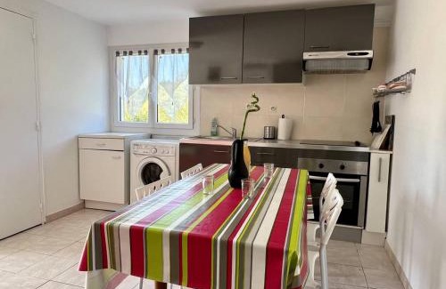 Ustaritz Apartment | Maison T3 à Ustaritz avec Terrasse et Parking - FR-1-495-7