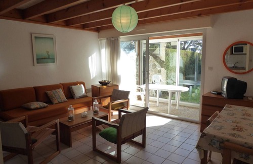 Arzon House | Maison T3 Avec Jardin à Deux pas de la Plage à Louer Pour les Vacances