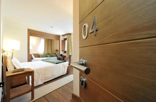 Antey-Saint-Andre Hotel | Maison Tissiere