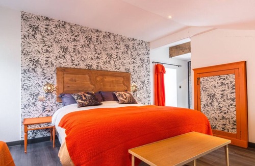 Candes-Saint-Martin House | Maison Trochet - Château de Candes - Art & Spa