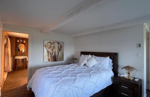 Cap-a-l'Aigle Bed & Breakfast | Maison Victoria