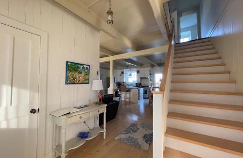 Cap-a-l'Aigle Bed & Breakfast | Maison Victoria