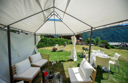 Antagnod House | Maison Zerbion Antagnod - Attic Charm Apartment Lounge and Garden CIR 0103