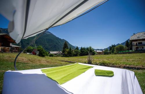 Antagnod House | Maison Zerbion Antagnod - Attic Charm Apartment Lounge and Garden CIR 0103