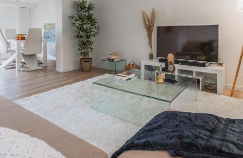 Fleury-les-Aubrais Apartment | Maison Zola