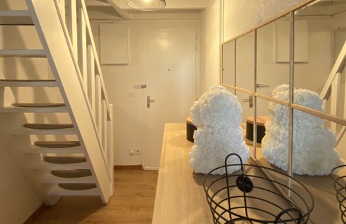 Saint-Vallier-de-Thiey House | Maisonette in closed residence