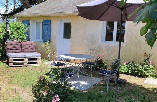 Batz-sur-Mer House | Maisonette in a garden, 100 meters from a surf spot