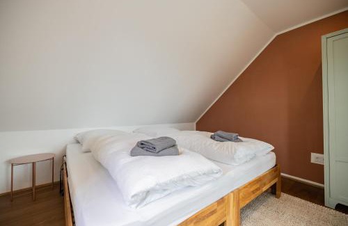 Niedersfeld Apartment | Maisonette-Wohnung mit See-& Bergblick, Sauna