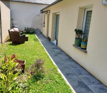 Etables-sur-Mer House | Maisonnette centre ville