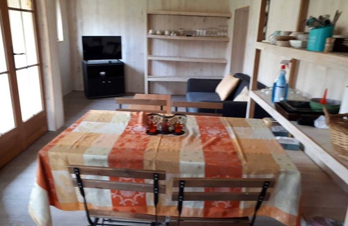 Etrigny Cottage | Maisonnette Mitoyenne Avec Jardin Dans un Petit Hameau Sympa,