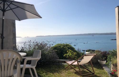 Ploubazlanec House | Maisonnette pour 2 personnes - Vue mer - Plage à 100 mètres
