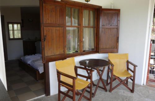 Gerakini Apartment | Maistrali Beach Studios
