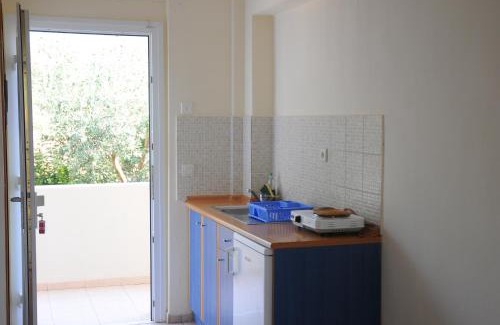 Gerakini Apartment | Maistrali Beach Studios